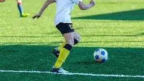 广州市第二十五届“市长杯”三人足球盛宴盛大开幕