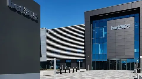 林葳倾向采取强硬策略解纷，该做法备受争议